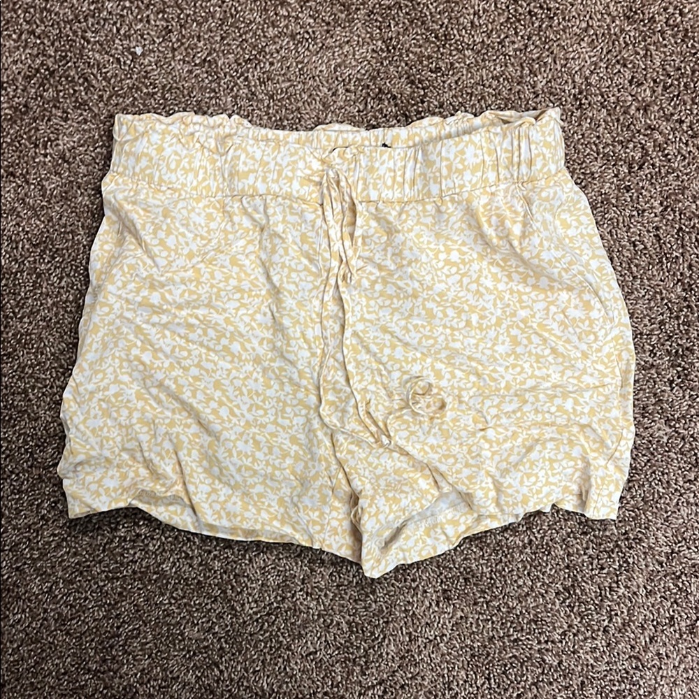 Banana Republic Floral Yellow Women's Shorts